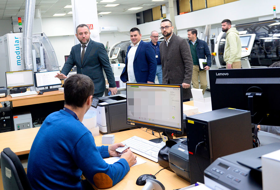 Нема доволно обрасци за пасоши. | Извор: МВР