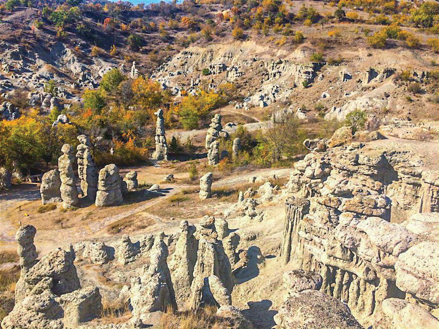 Камените кукли.